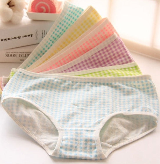 Colorful Gingham Patterned Underwear Set