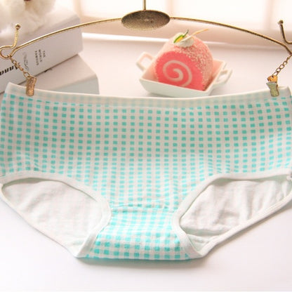 Colorful Gingham Patterned Underwear Set